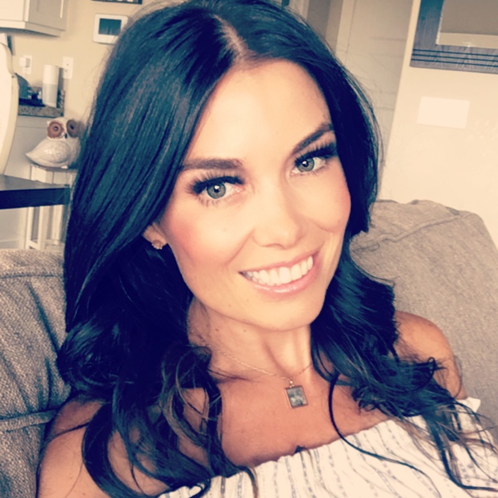 Meet your Posher, Crystal